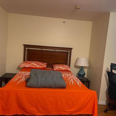Peculiar D At 62 1St Street Apartment Newark Ngoại thất bức ảnh
